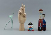 COLLECTION OF DESK ACCESSORIES