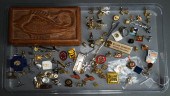 COLLECTION OF DRESS ACCESSORIE