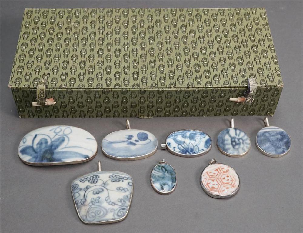 COLLECTION OF EIGHT CHINESE