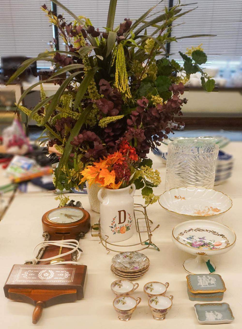 COLLECTION OF EUROPEAN CERAMIC