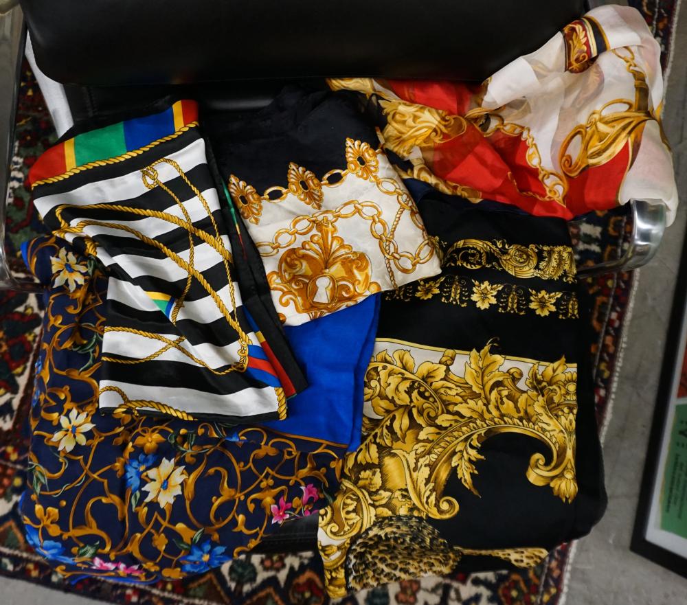 COLLECTION OF FASHION