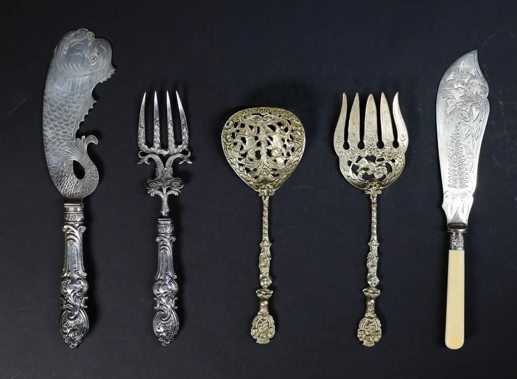 COLLECTION OF FISH SERVERSOne