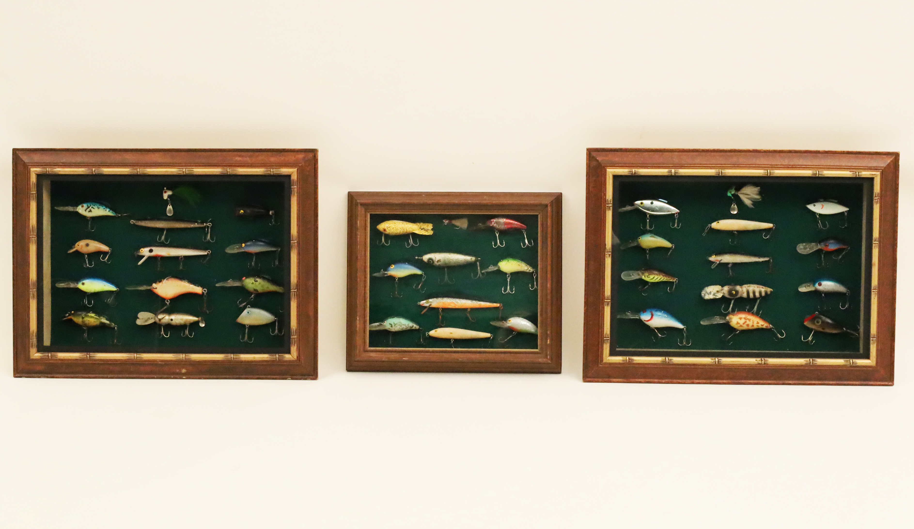 COLLECTION OF FISHING LURES A