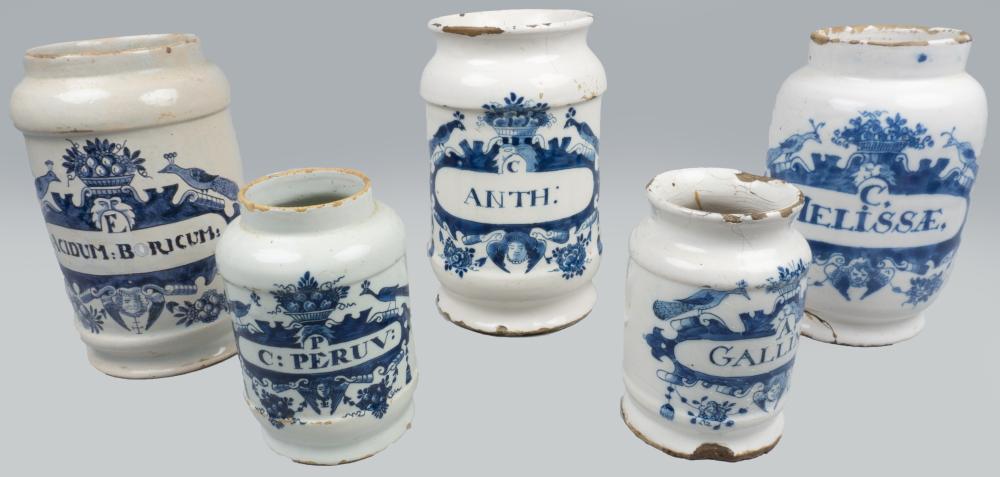 COLLECTION OF FIVE ASSORTED DELFT