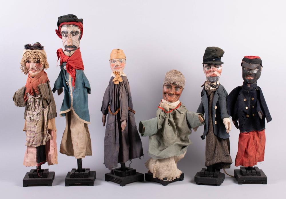COLLECTION OF FIVE PUPPETS ON