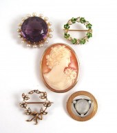 COLLECTION OF FIVE YELLOW GOLD