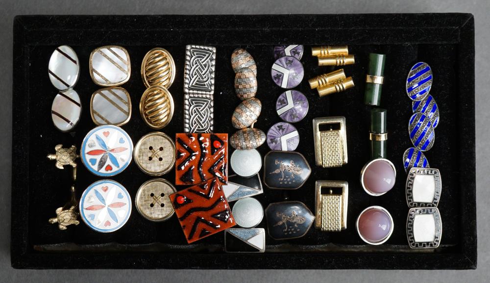 COLLECTION OF GENTLEMAN'S