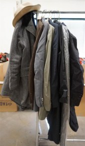 COLLECTION OF GENTLEMANS SUITS