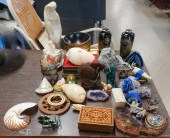 COLLECTION OF GEODES, SEA-SHEL