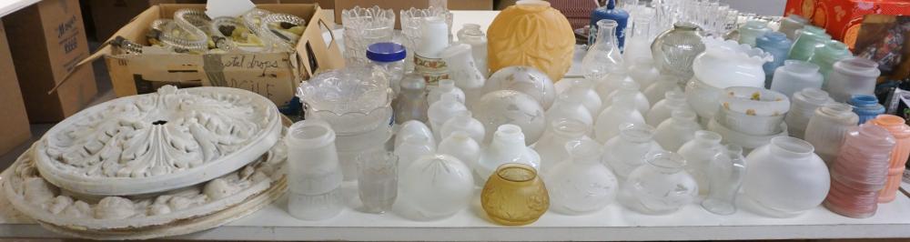 COLLECTION OF GLASS LIGHT SHADES,