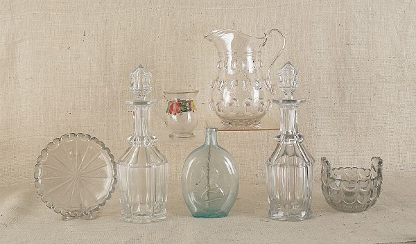 Collection of glassware to