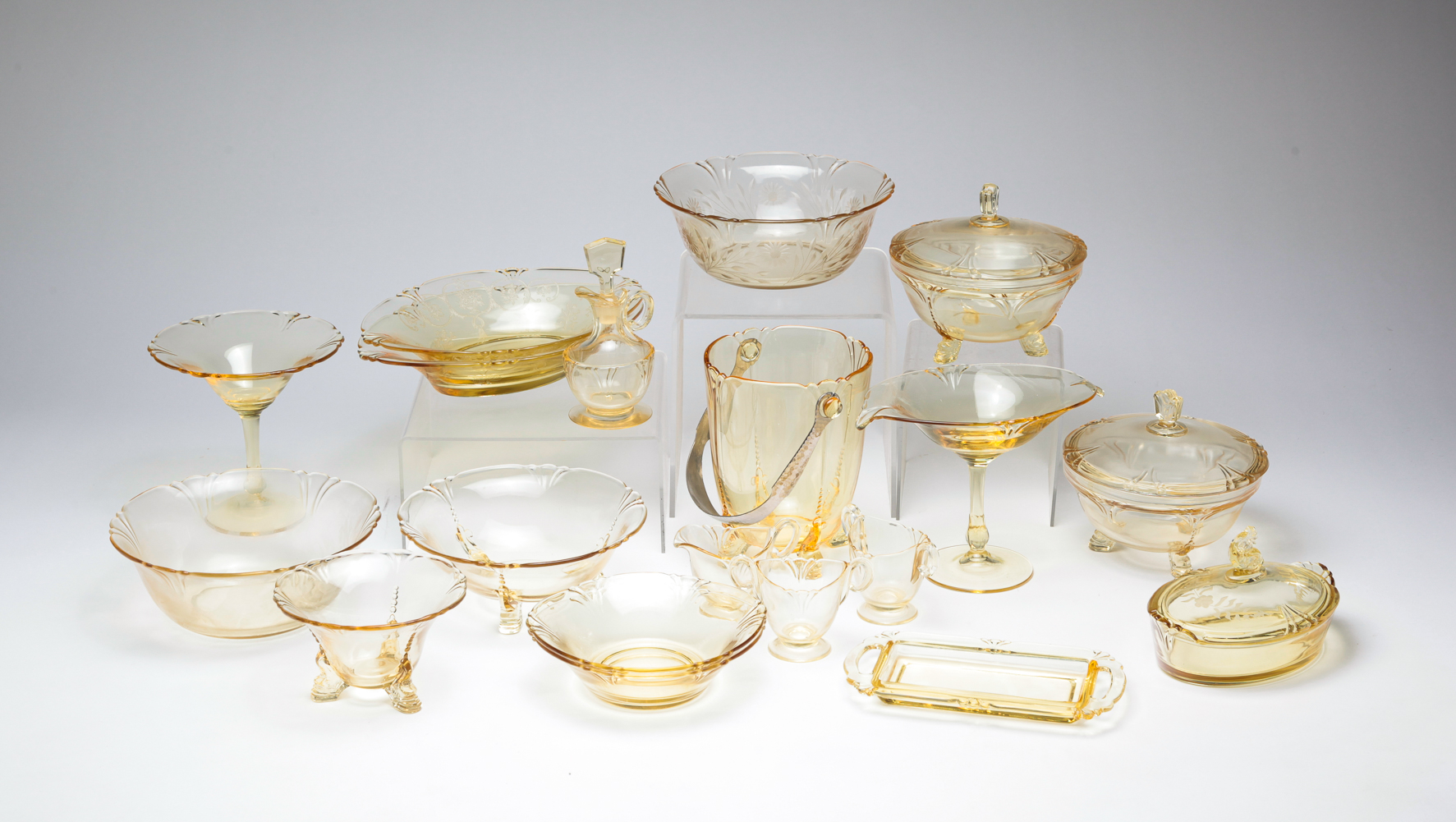 COLLECTION OF HEISEY "SAHARA"