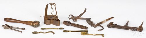 COLLECTION OF KITCHEN UTENSILS,