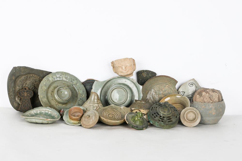COLLECTION OF KOREAN