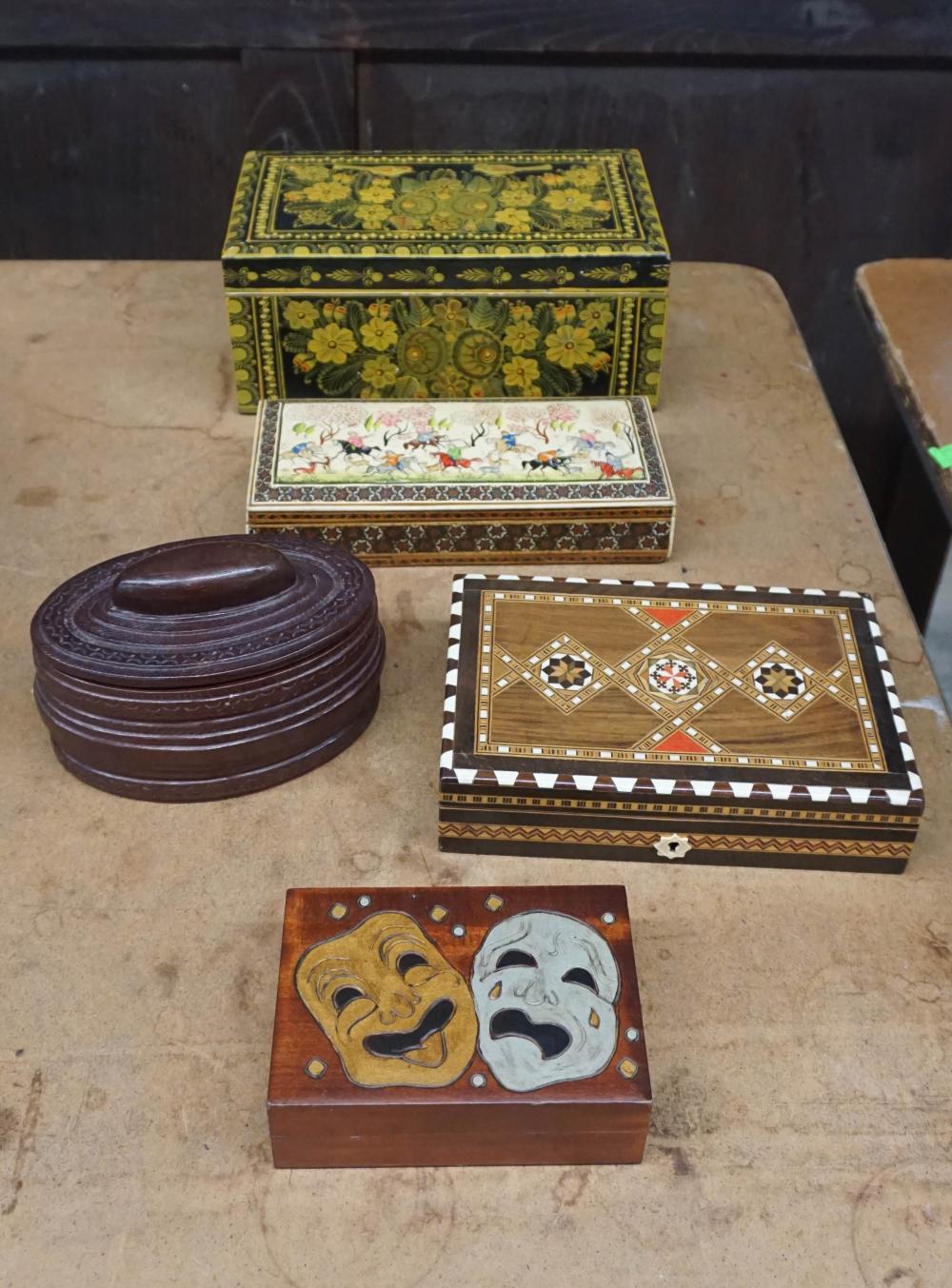 COLLECTION OF LACQUERED