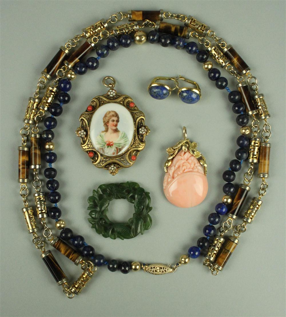 COLLECTION OF LADY'S JEWELRY