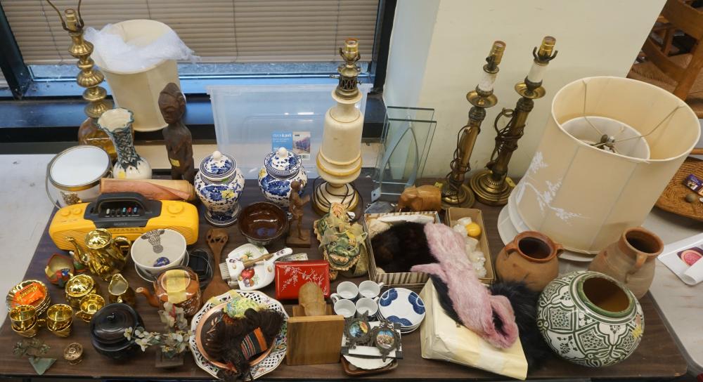 COLLECTION OF LAMPS, CERAMIC AND