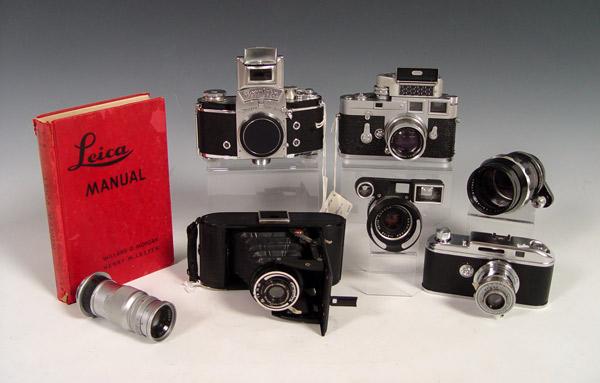 COLLECTION OF LEICA & OTHER CAMERAS