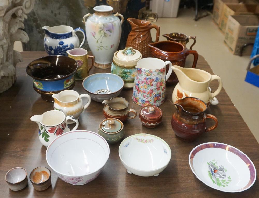 COLLECTION OF MAJOLICA, CERAMIC AND