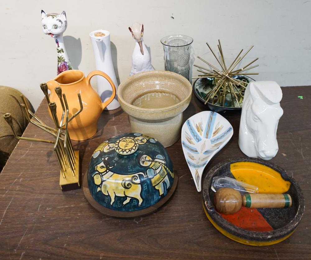 COLLECTION OF MODERNIST STYLE