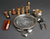 COLLECTION OF PERSONAL DECORAT