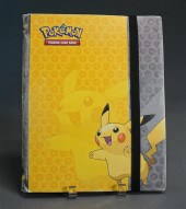 COLLECTION OF POKEMON CARDSCol