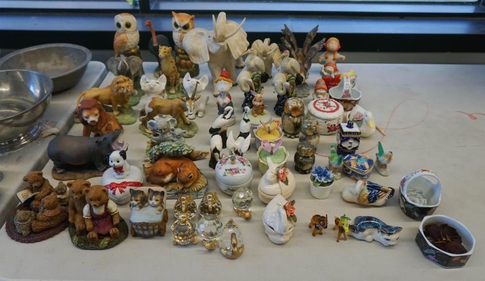 COLLECTION OF PORCELAIN,