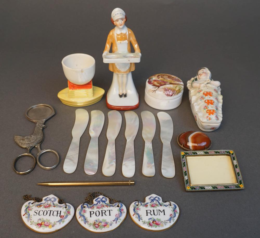 COLLECTION OF PORCELAIN FIGURES,