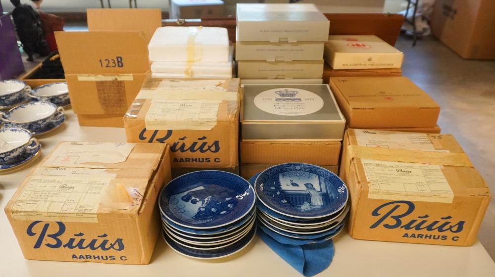 COLLECTION OF PREDOMINANTLY