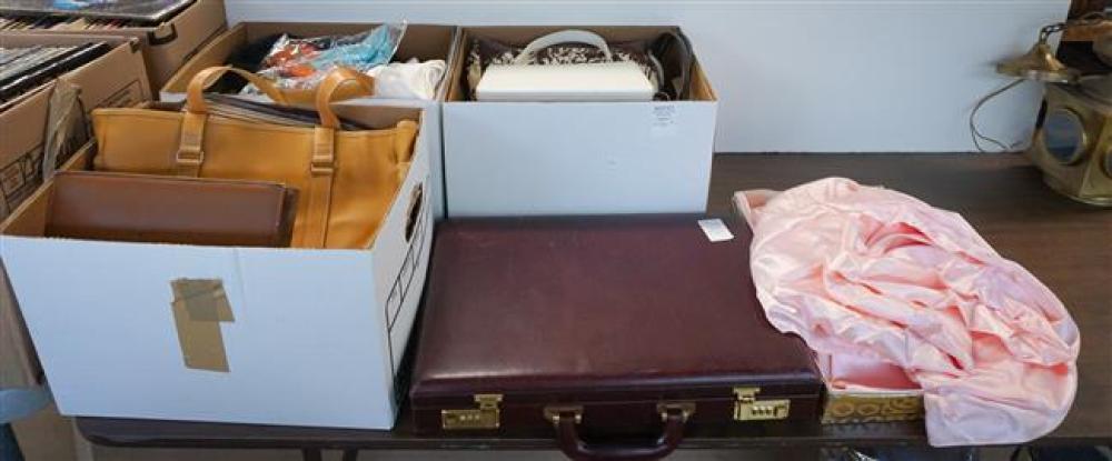 COLLECTION OF PURSES, TABLE LINENS,