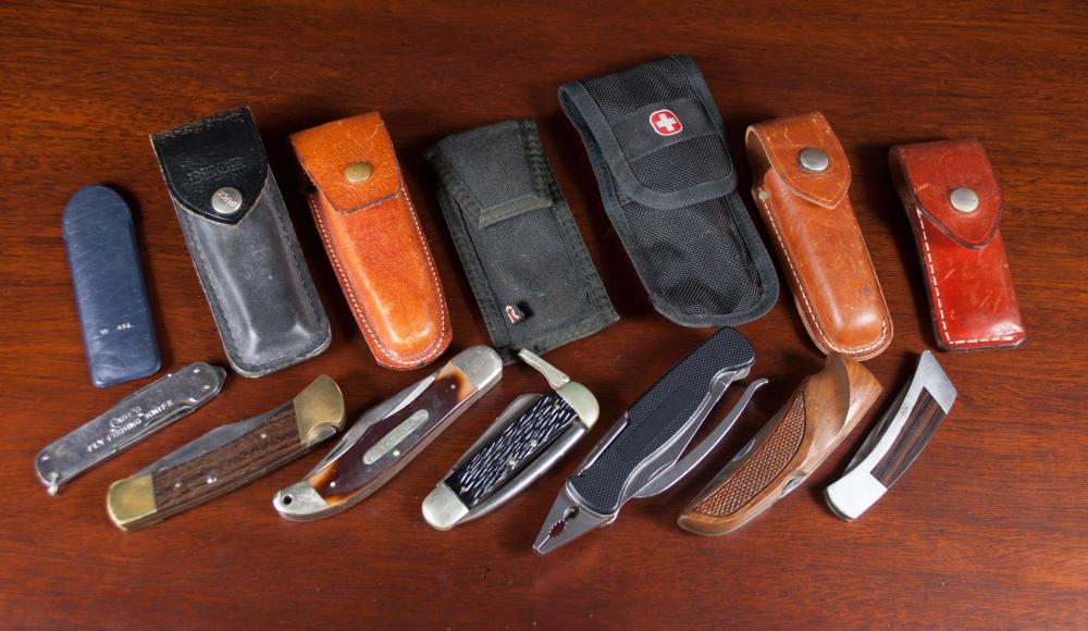 COLLECTION OF SEVEN FOLDING KNIVES: