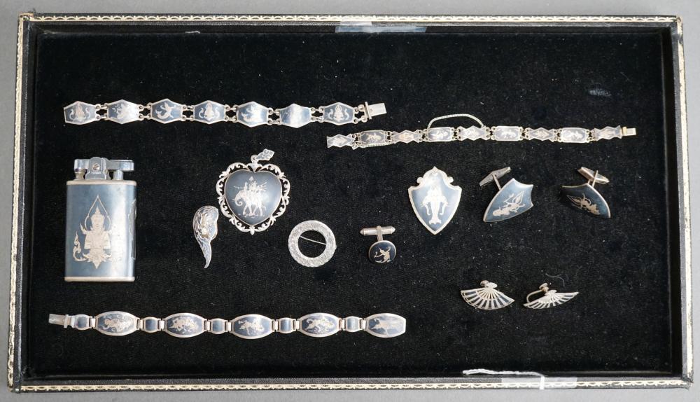 COLLECTION OF SIAMESE NIELLO