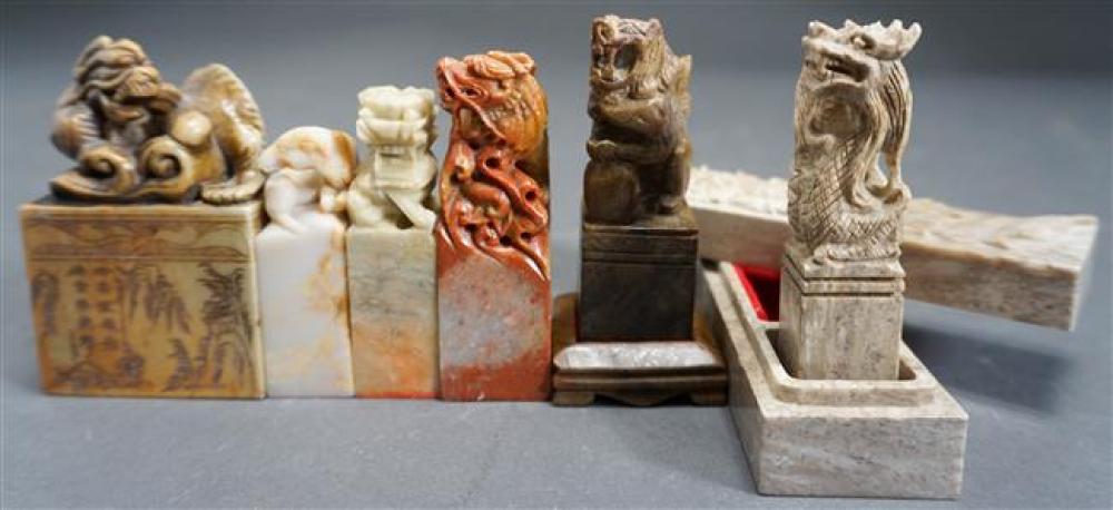COLLECTION OF SIX CHINESE CARVED