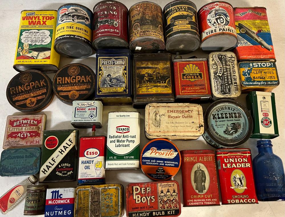 COLLECTION OF SMALL ACCESSORY