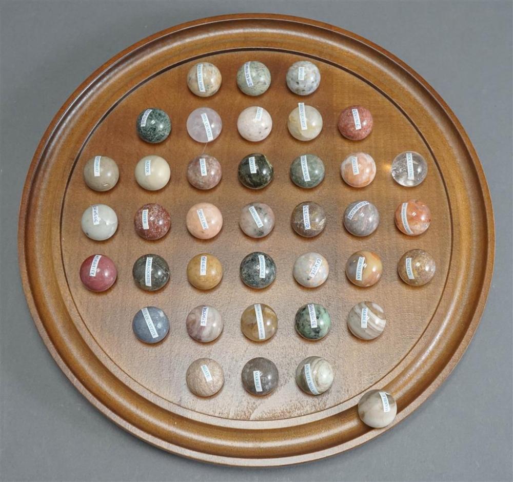 COLLECTION OF SPECIMEN MARBLES WITH