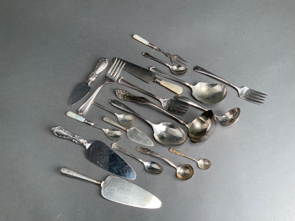 COLLECTION OF STERLING SILVER TABLE