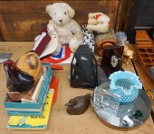 COLLECTION OF STUFFED ANIMALS,