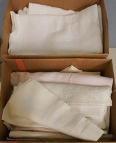 COLLECTION OF TABLE LINENSColl