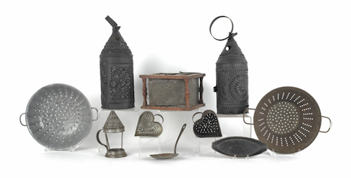 Collection of tin to include a
