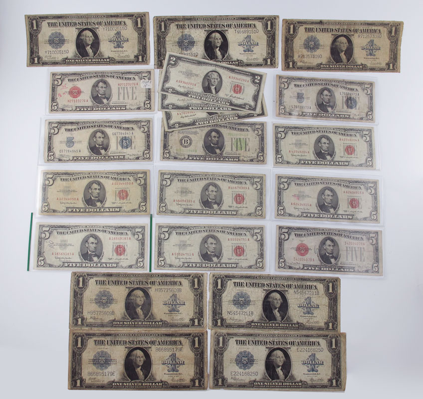 COLLECTION OF US PAPER CURRENCY: