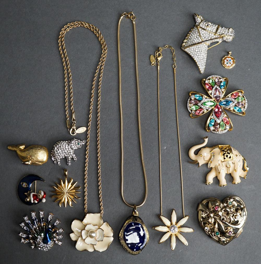 COLLECTION OF VINTAGE FASHION