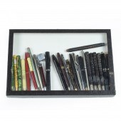COLLECTION OF VINTAGE PENS AND
