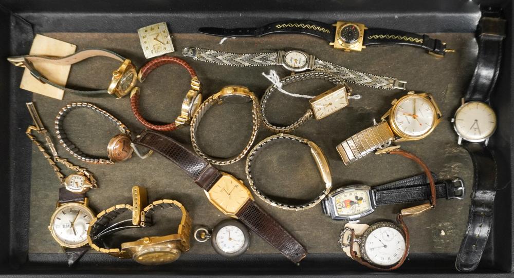 COLLECTION OF VINTAGE