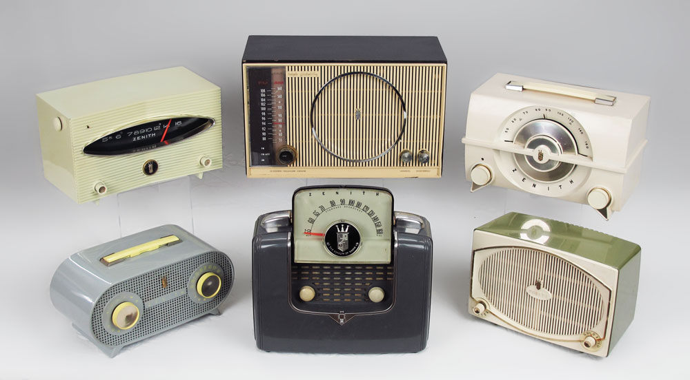 COLLECTION OF VINTAGE ZENITH