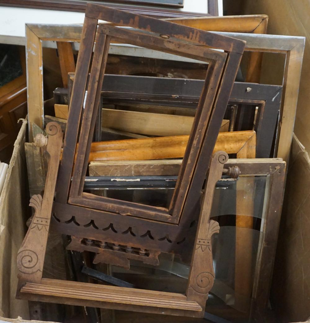 COLLECTION OF WOOD FRAMESCollection