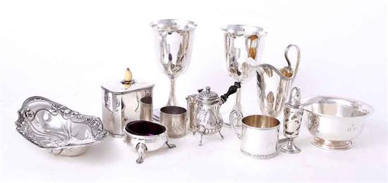Collection silver table articles