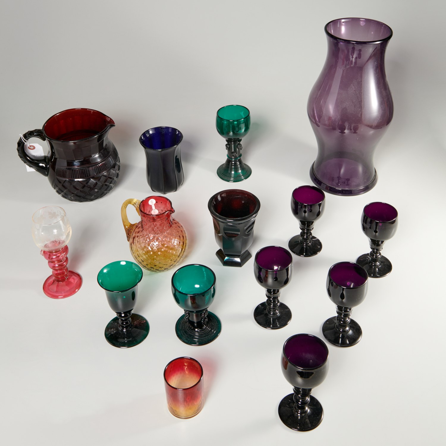 COLLECTION VICTORIAN ART GLASS &