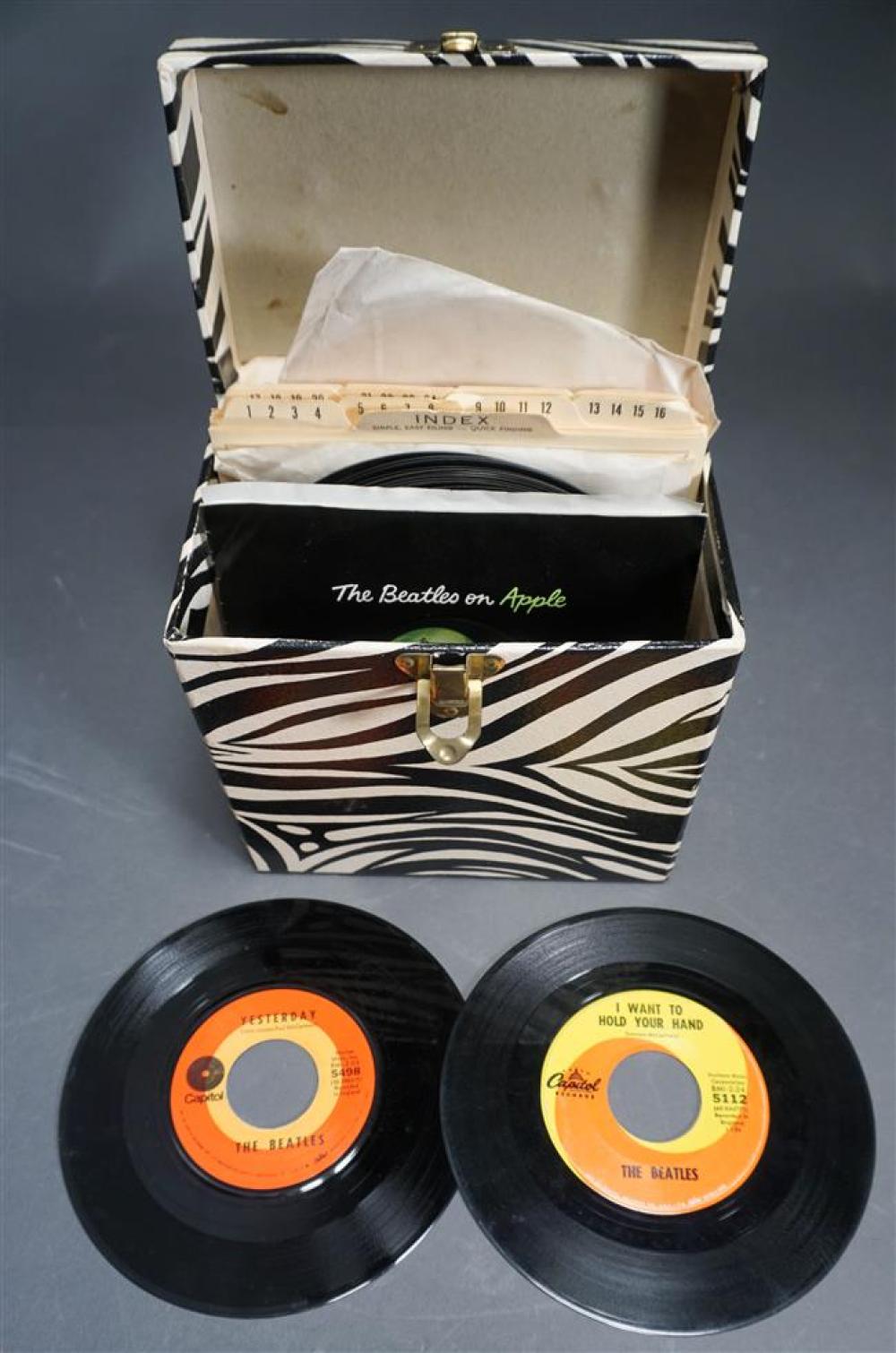 COLLECTION WITH 45 RPM RECORDS
