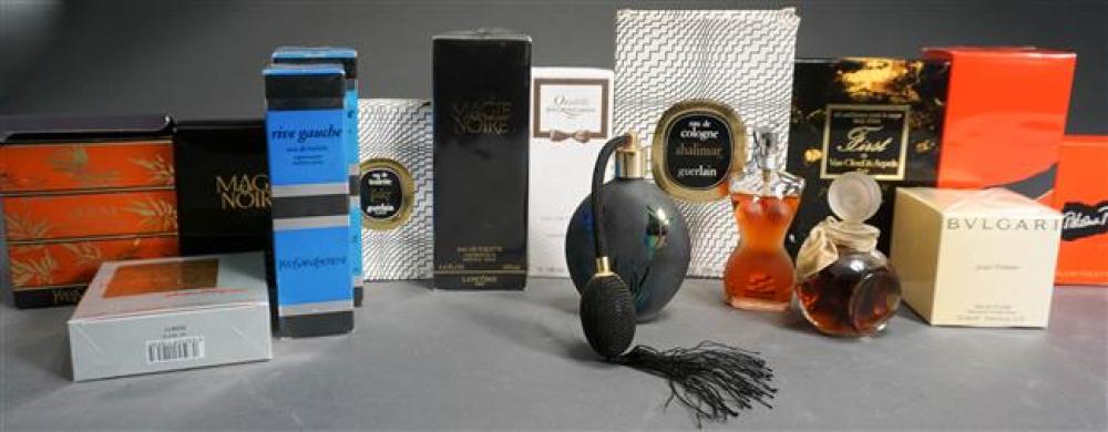 COLLECTION WITH ASSORTED