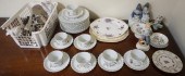 COLLECTION WITH ASSORTED PORCE